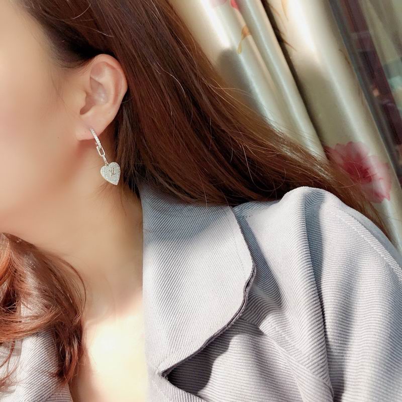 LV Earring 07yxq21 (6)