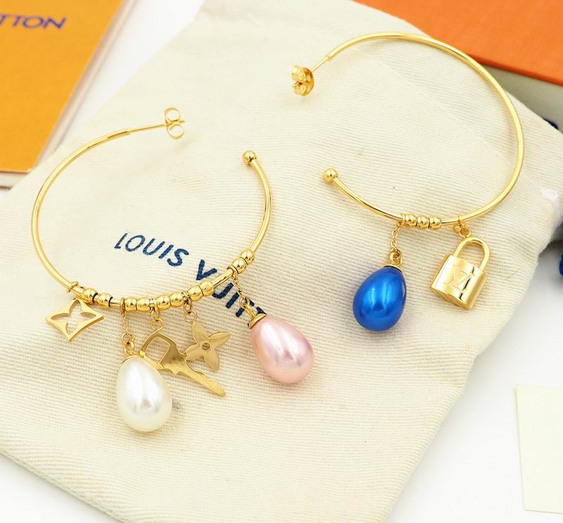 LV Earring 07yxq22 (1)