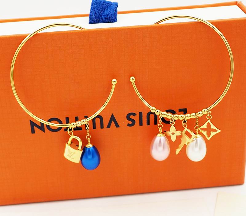 LV Earring 07yxq22 (2)