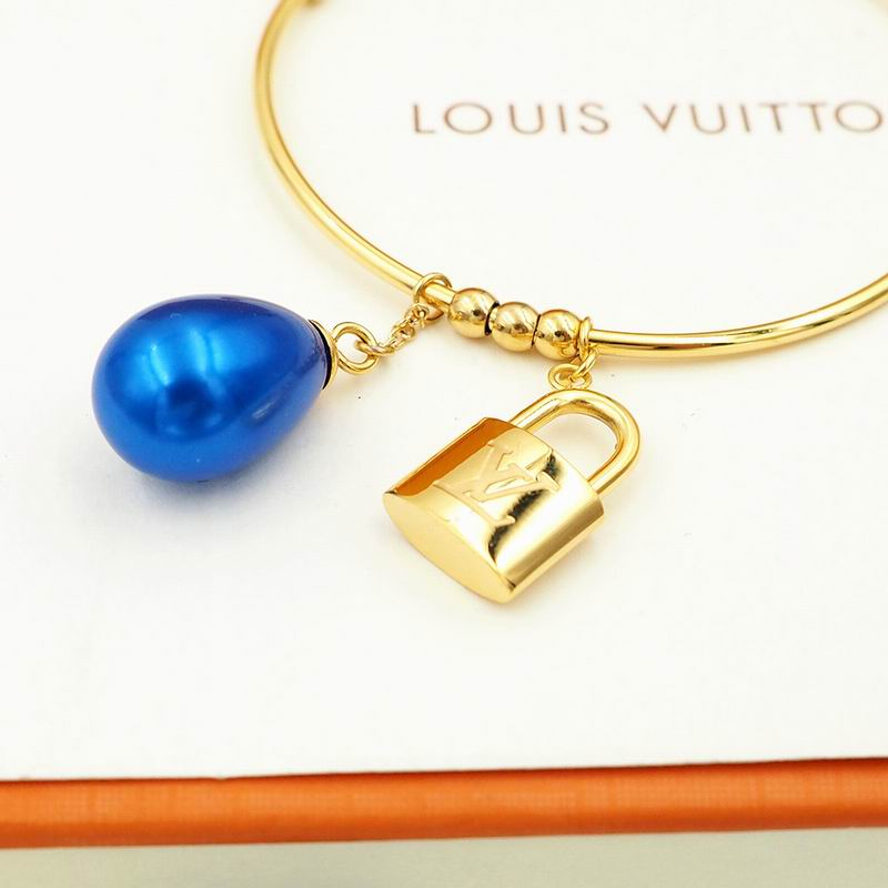 LV Earring 07yxq22 (4)