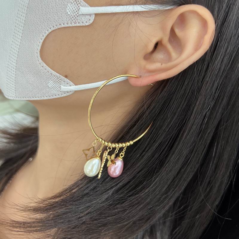 LV Earring 07yxq22 (7)
