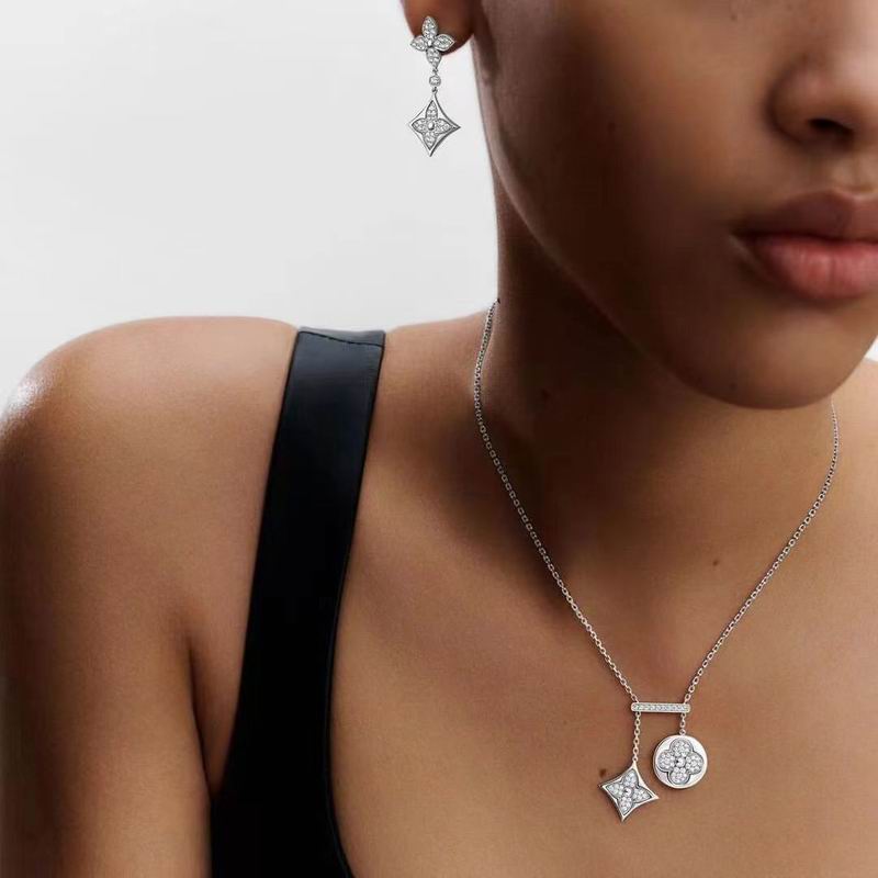 LV Earring 07yxq26 (2)