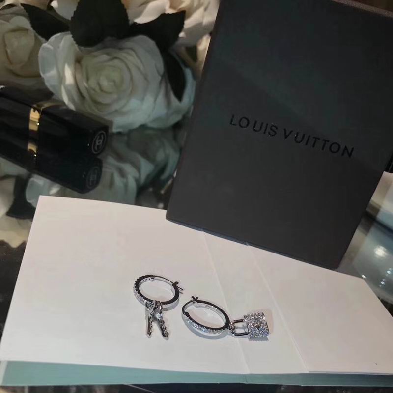 LV Earring 07yxq31 (4)