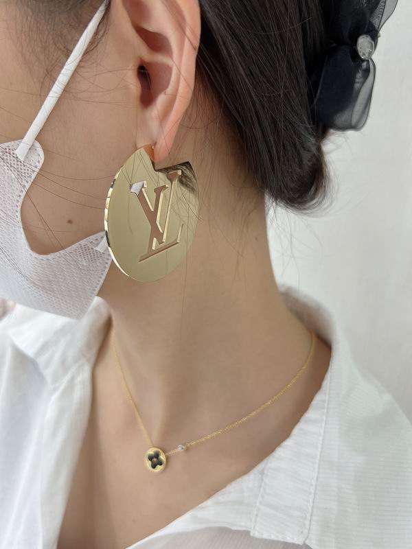 LV Earring 07yxq33 (3)
