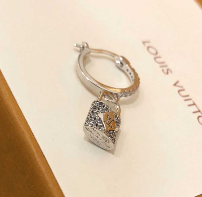 LV Earring 07yxq36 (7)