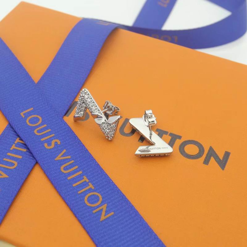 LV Earring 07yxq41 (4)
