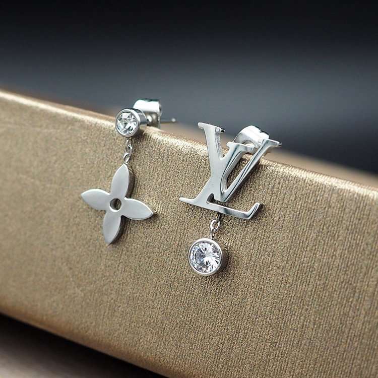 LV Earring 07yxq42 (3)