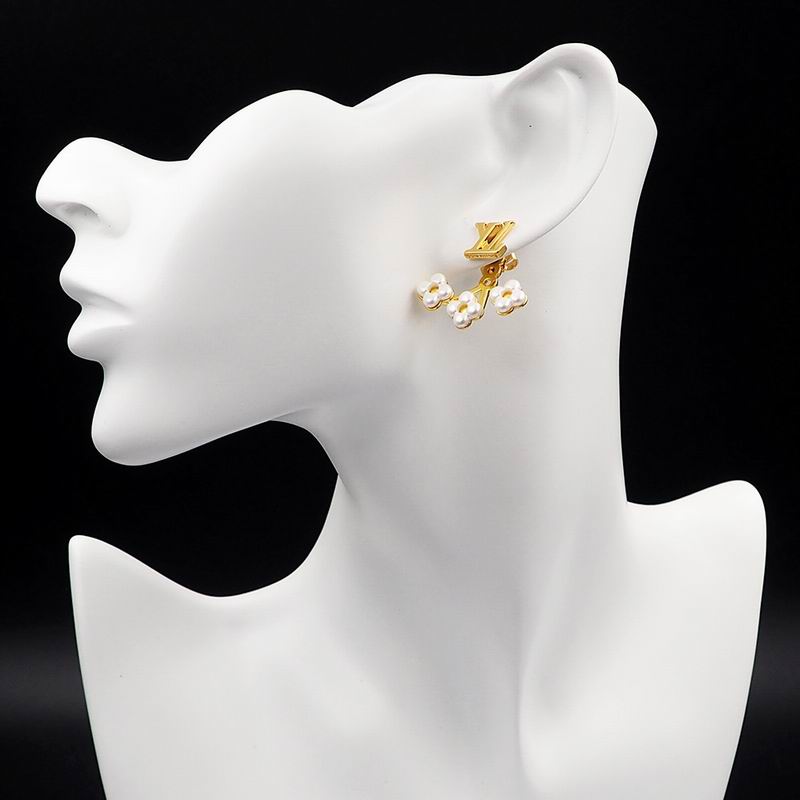 LV Earring 07yxq48 (5)