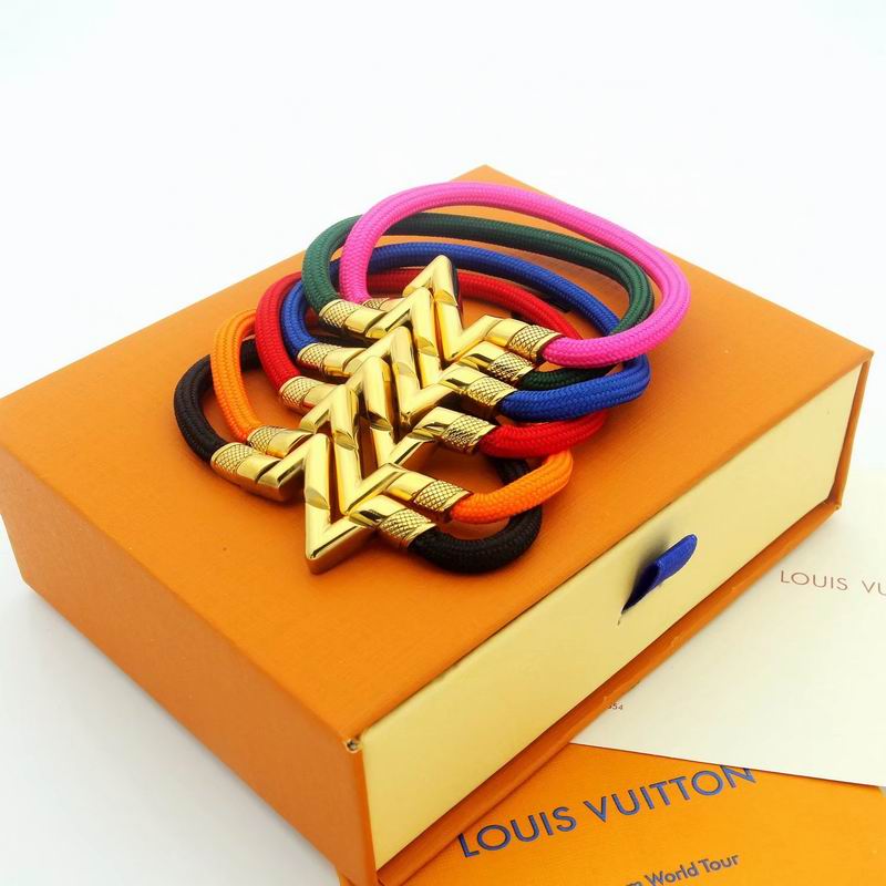 LV Bracelet 08yxq02 (1)