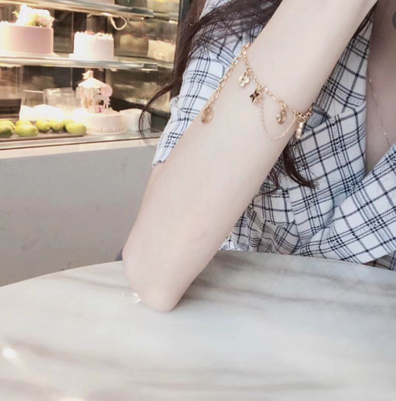 LV Bracelet 08yxq07 (5)
