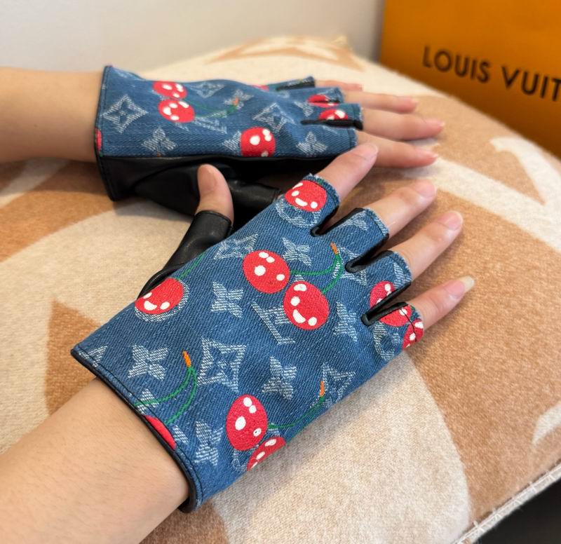 LV Gloves M L 35 (17)