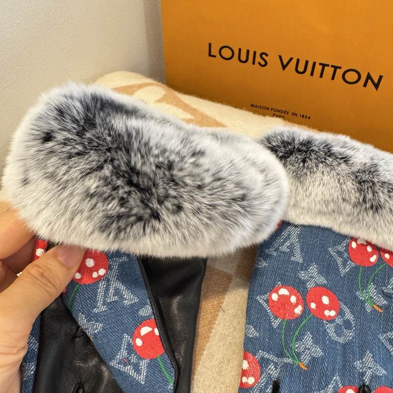 LV Gloves M L 48 (1)