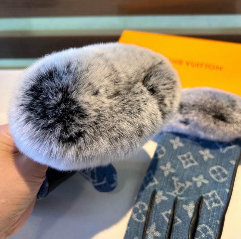 LV Gloves M L 49 (16)