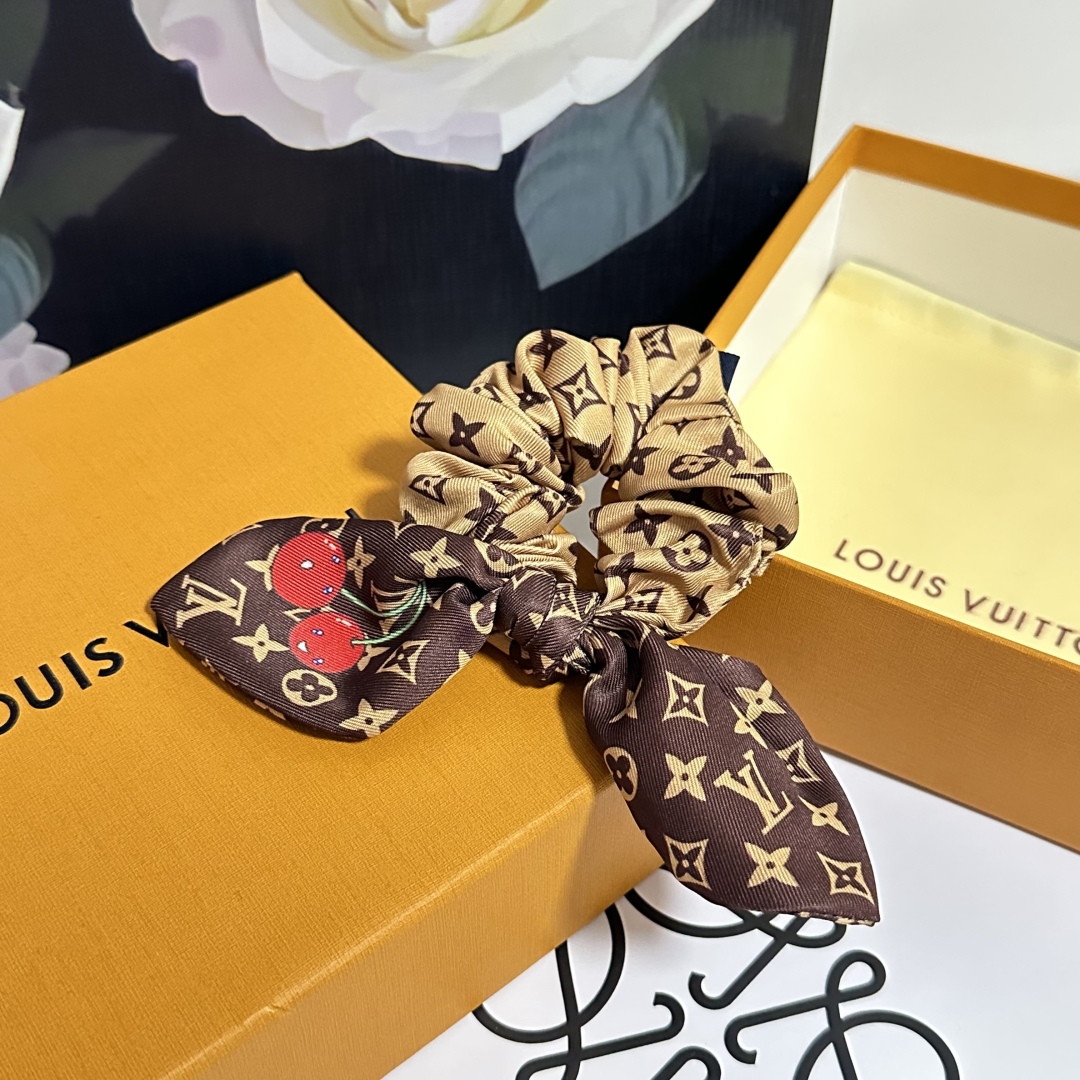LV Hairband (14)