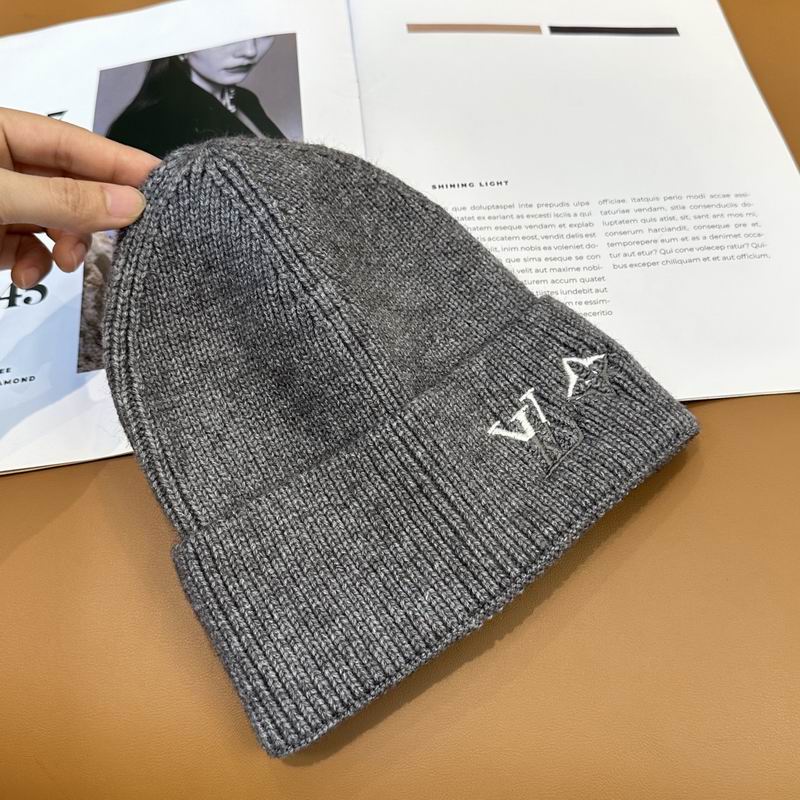 LV Hat dx (1057)