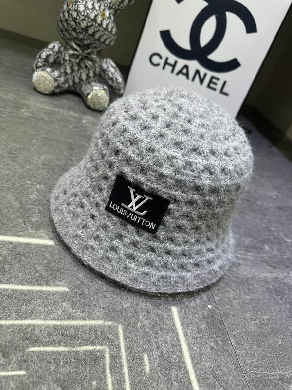LV Hat dx (249)