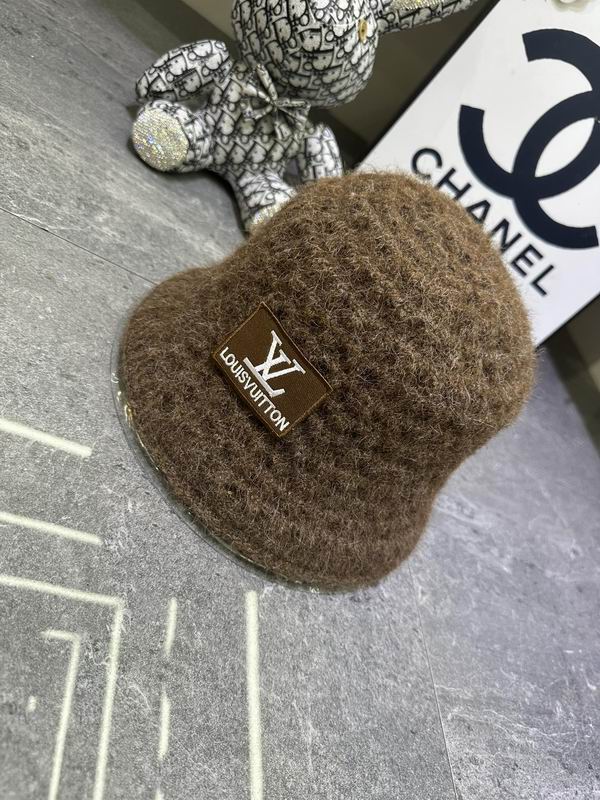 LV Hat dx (251)