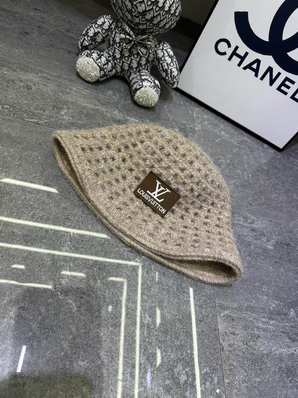 LV Hat dx (258)