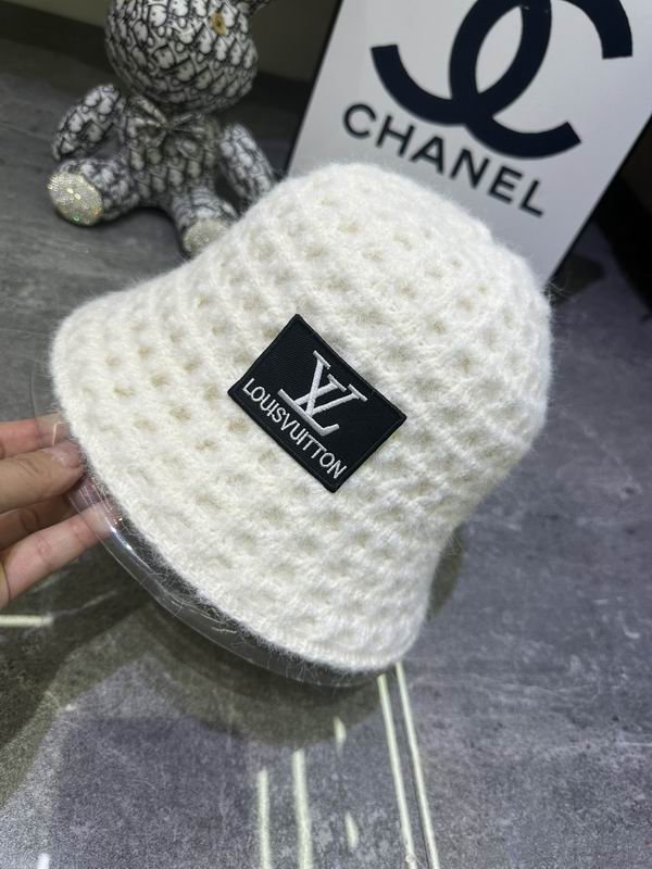 LV Hat dx (260)