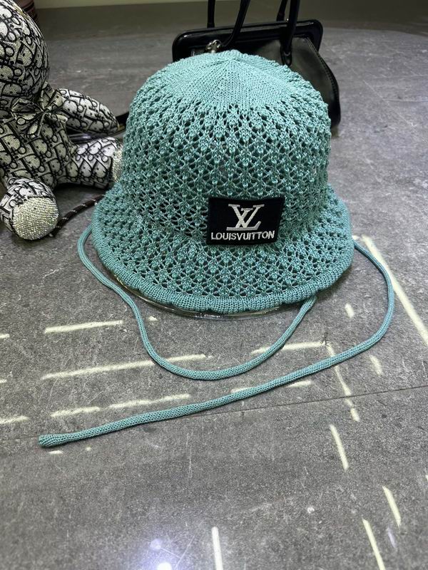 LV Hat dx (423)