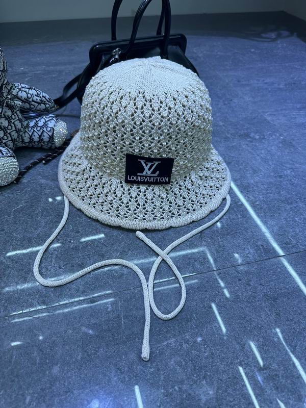 LV Hat dx (427)