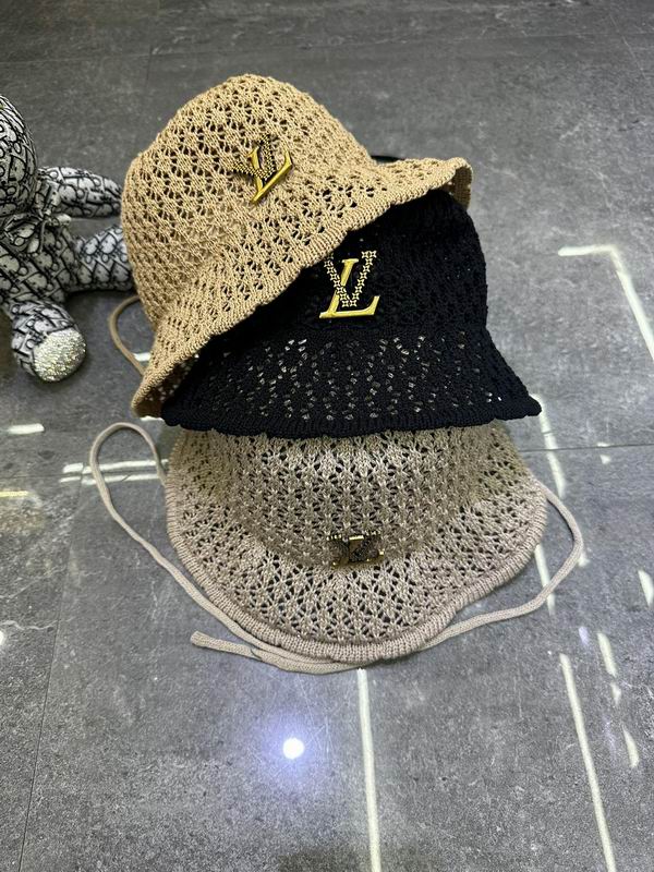 LV Hat dx (432)