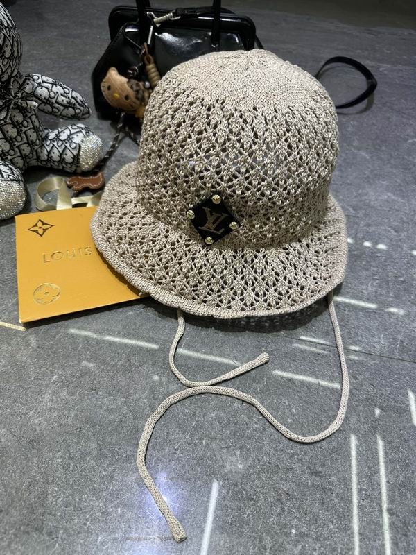 LV Hat dx (456)