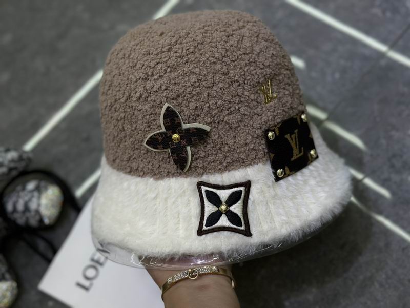 LV Hat dx (530)