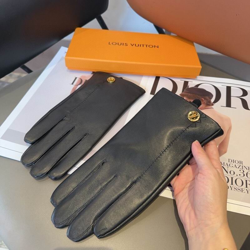 LV Man Gloves hm (90)