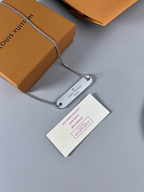 LV Necklace 07yxq01 (6)