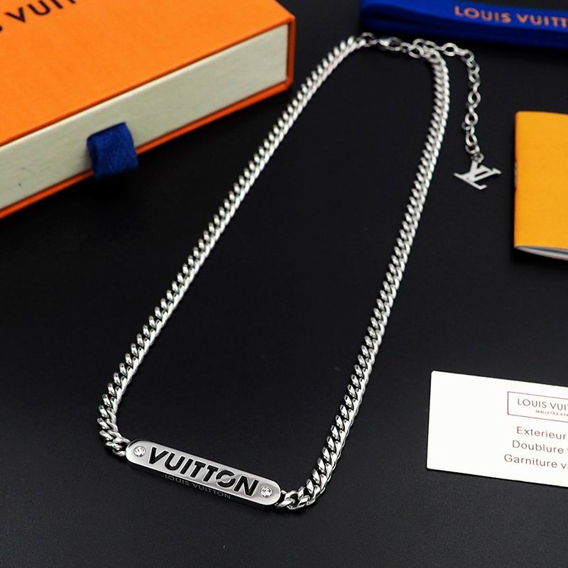 LV Necklace 07yxq03 (4)