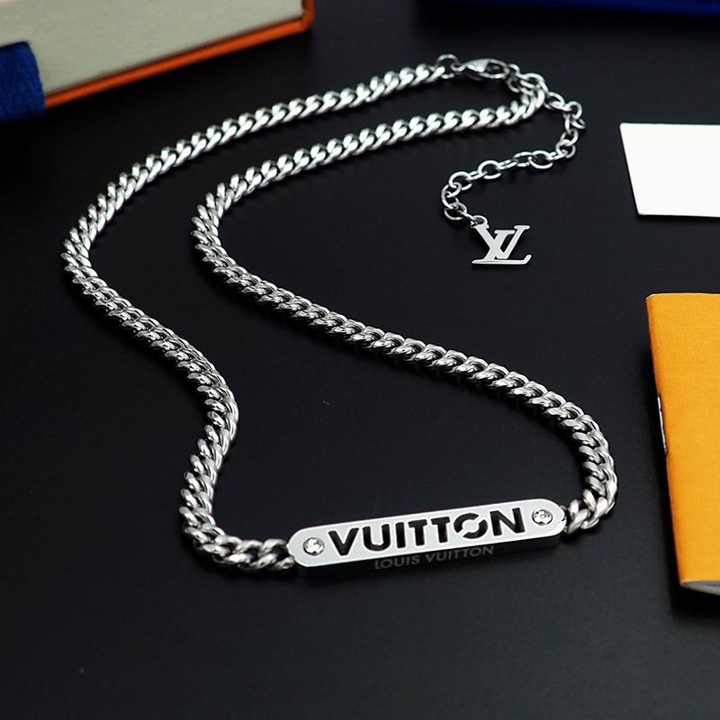 LV Necklace 07yxq03 (5)