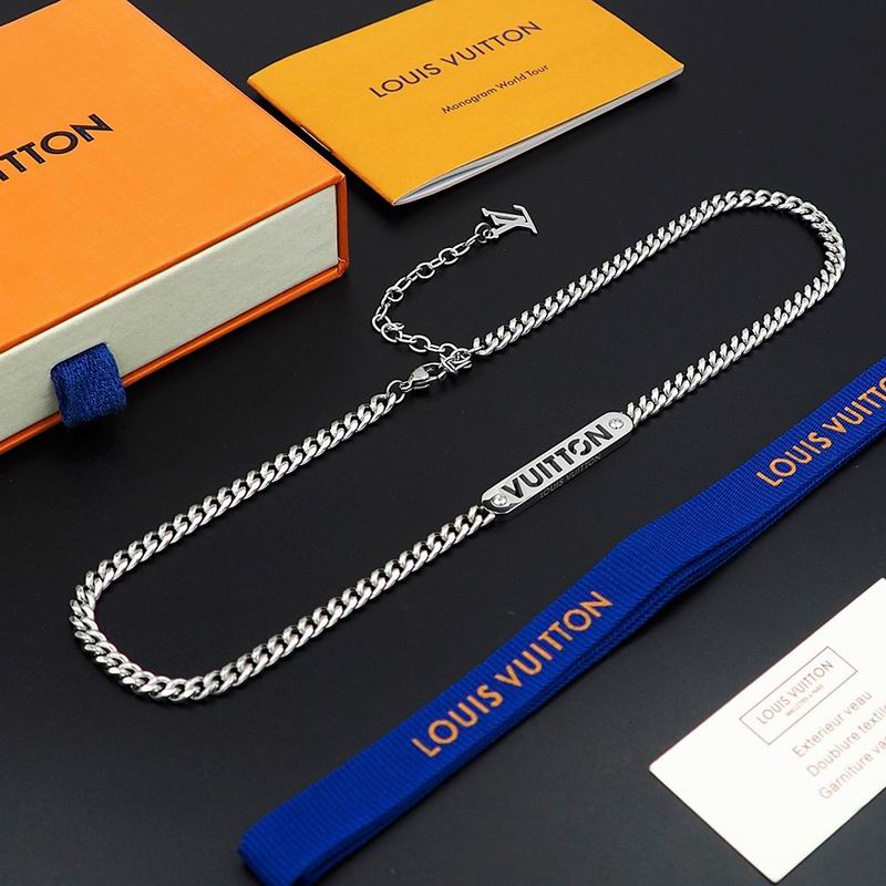 LV Necklace 07yxq03 (6)