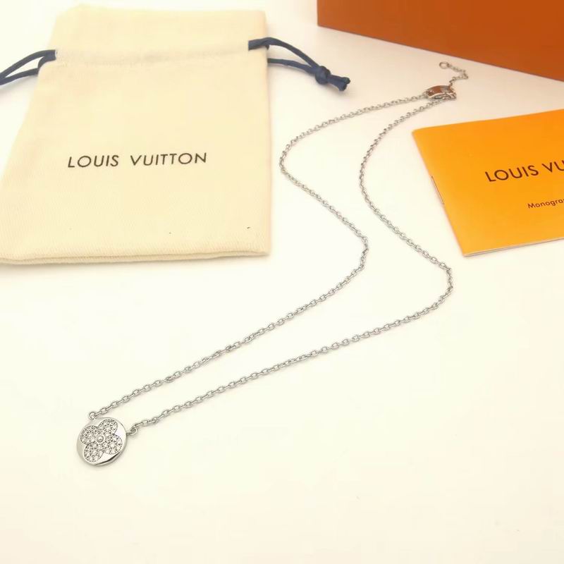 LV Necklace 07yxq05 (4)