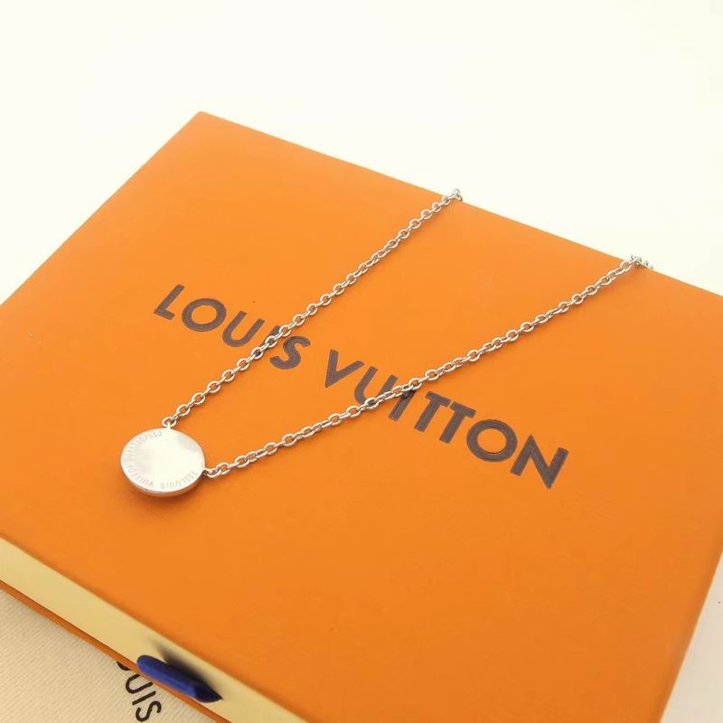 LV Necklace 07yxq05 (7)
