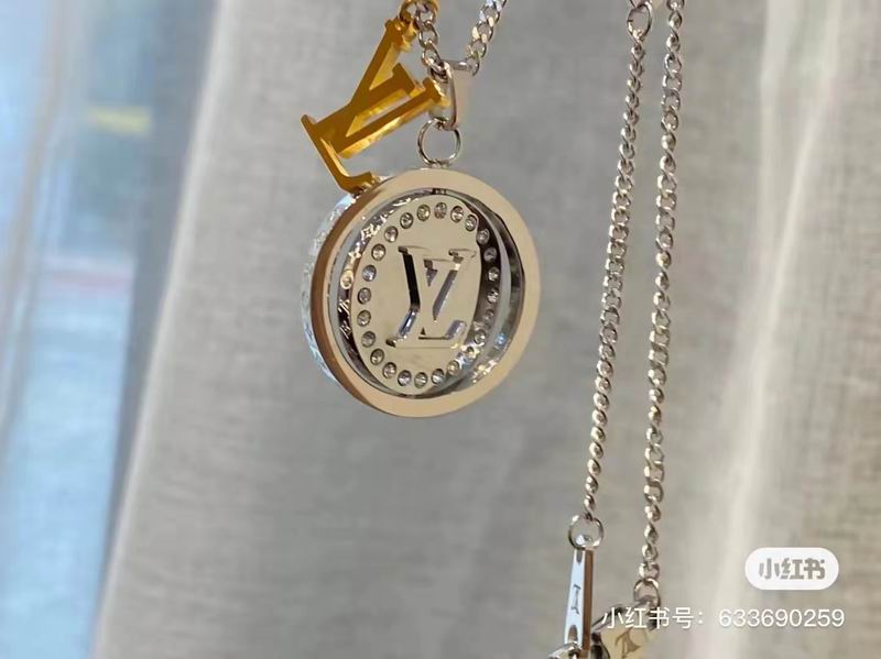 LV Necklace 07yxq09 (9)
