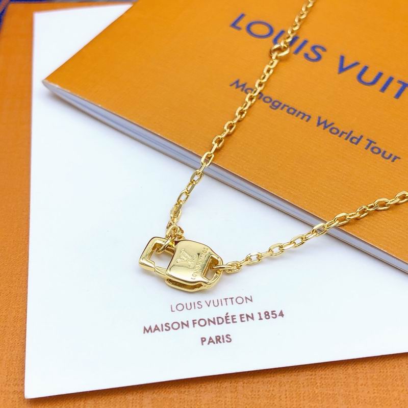 LV Necklace 07yxq10 (5)
