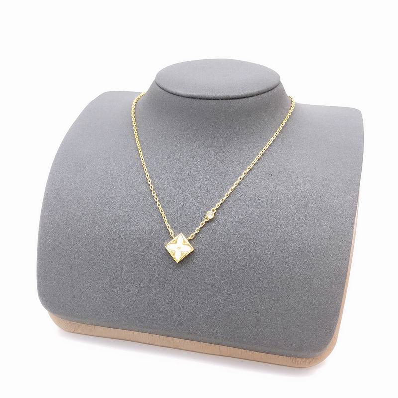LV Necklace 07yxq10 (7)