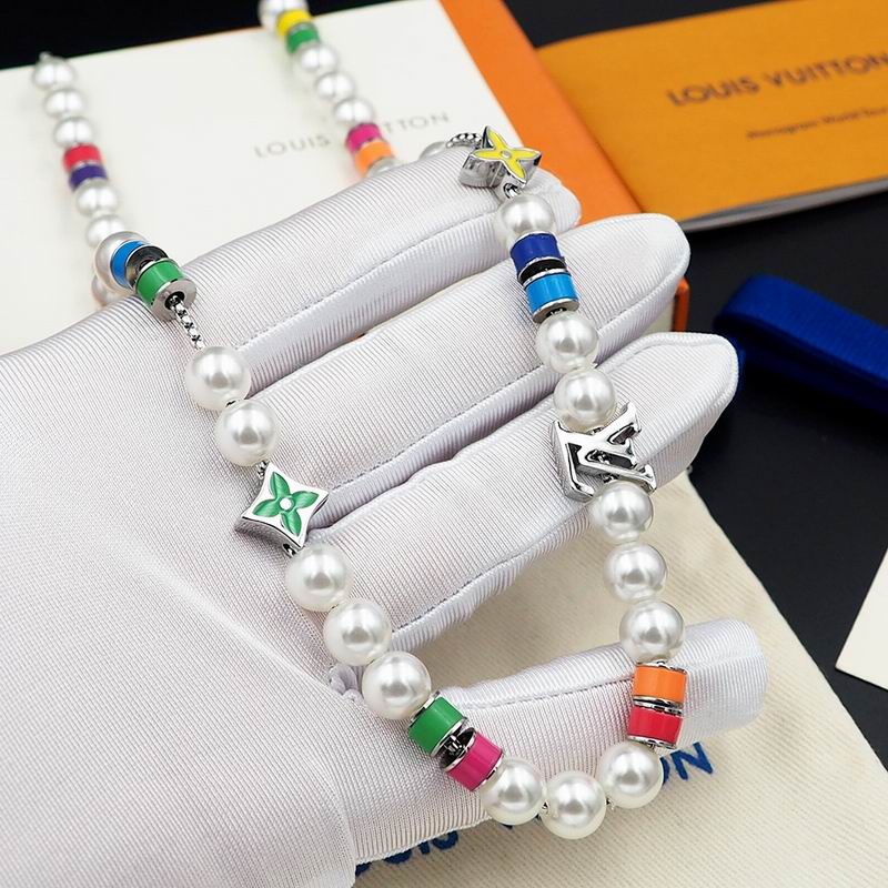 LV Necklace 07yxq12 (3)