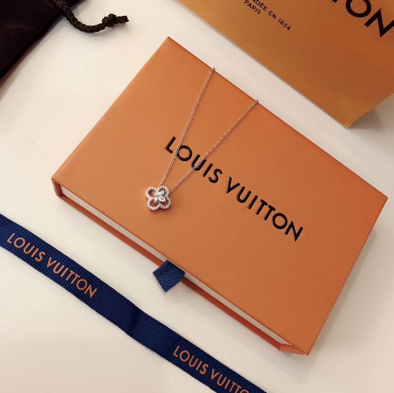 LV Necklace 08yxq01 (4)