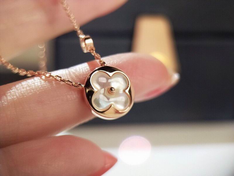 LV Necklace 08yxq02 (6)
