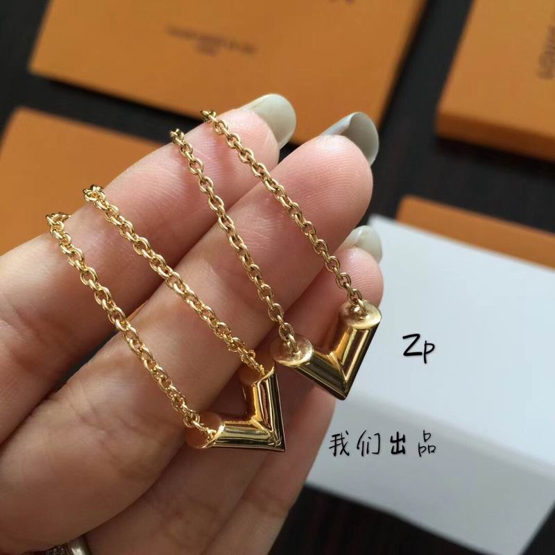 LV Necklace 08yxq04 (8)
