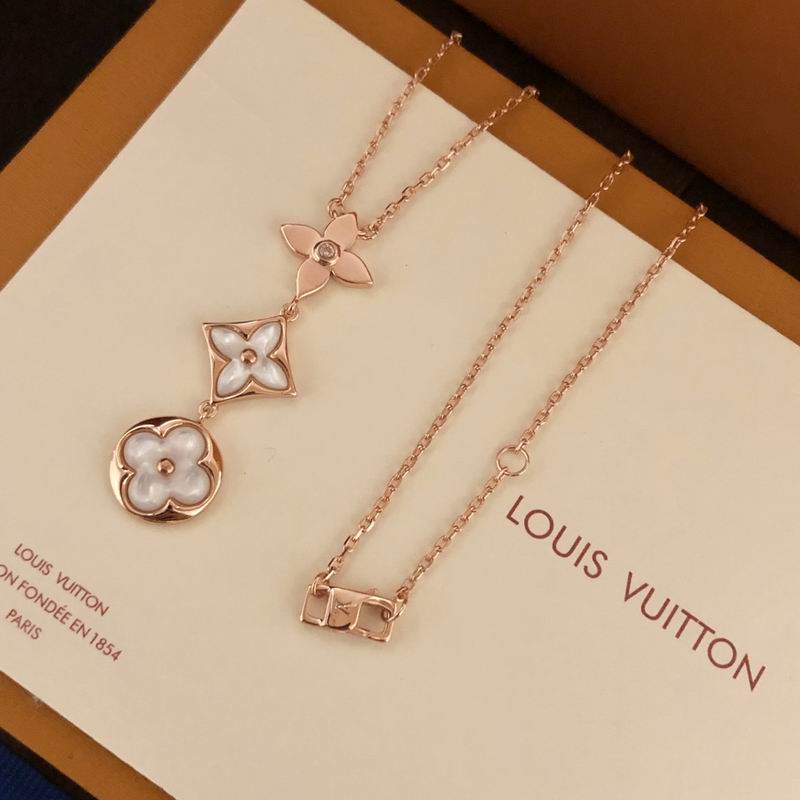 LV Necklace 09yxq01 (2)