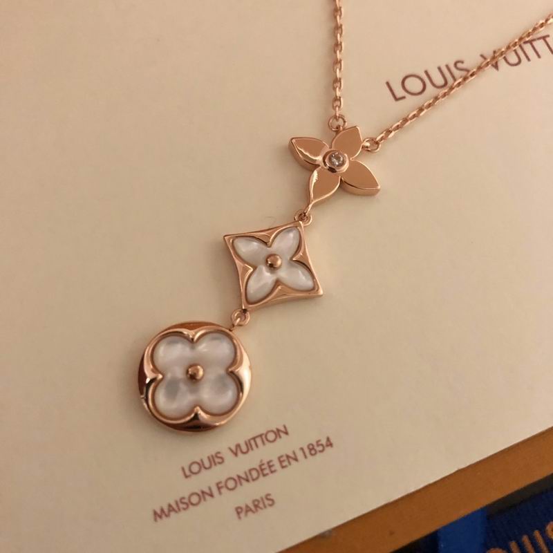 LV Necklace 09yxq01 (3)