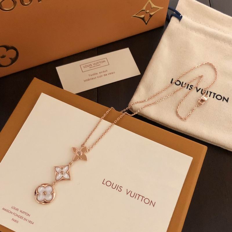 LV Necklace 09yxq01 (5)