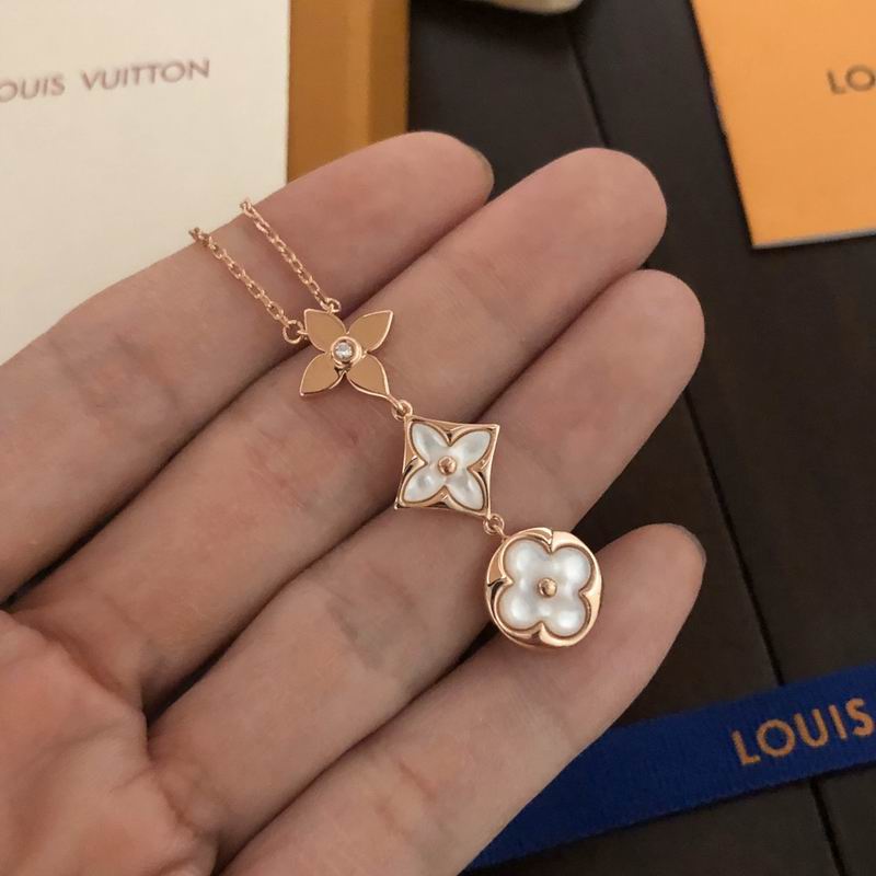 LV Necklace 09yxq01 (6)