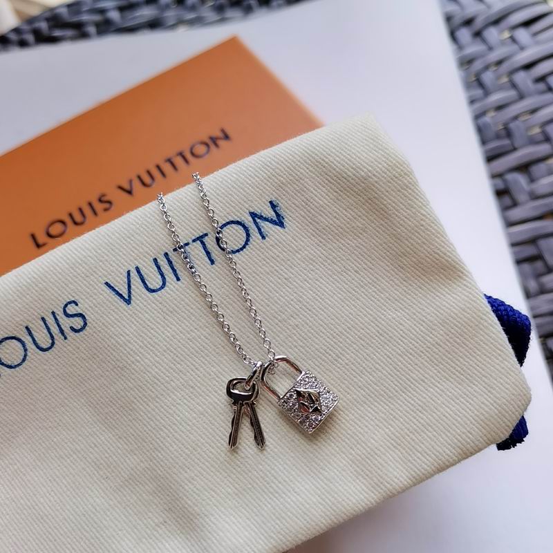 LV Necklace 09yxq03 (2)