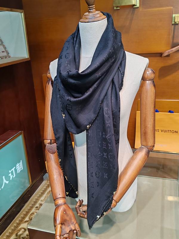 LV Scarf 140X140cm 60%真丝 40%羊毛 E28 (8)