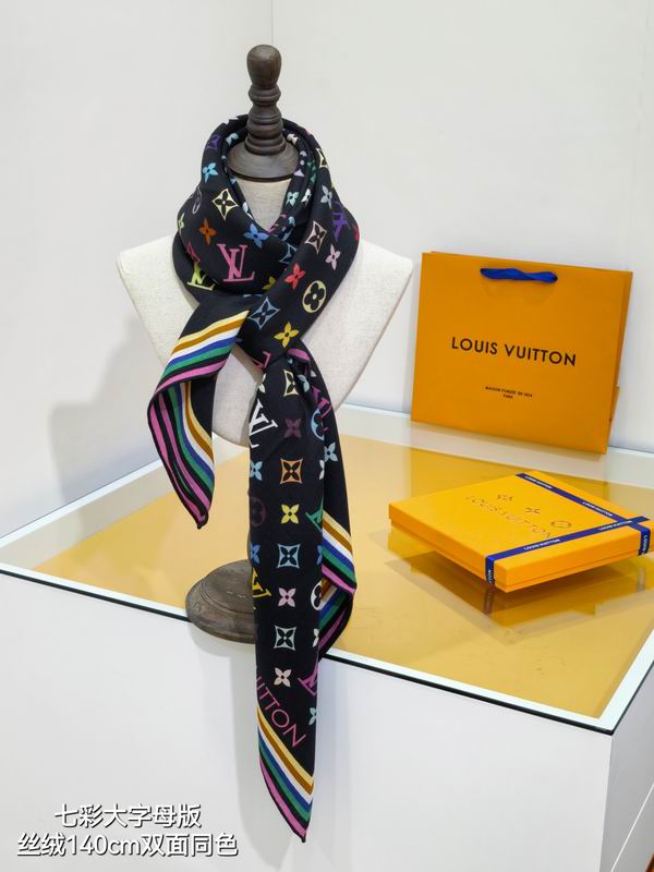 LV Scarf 140X140cm 70%羊绒 30%真丝 E05 (10)