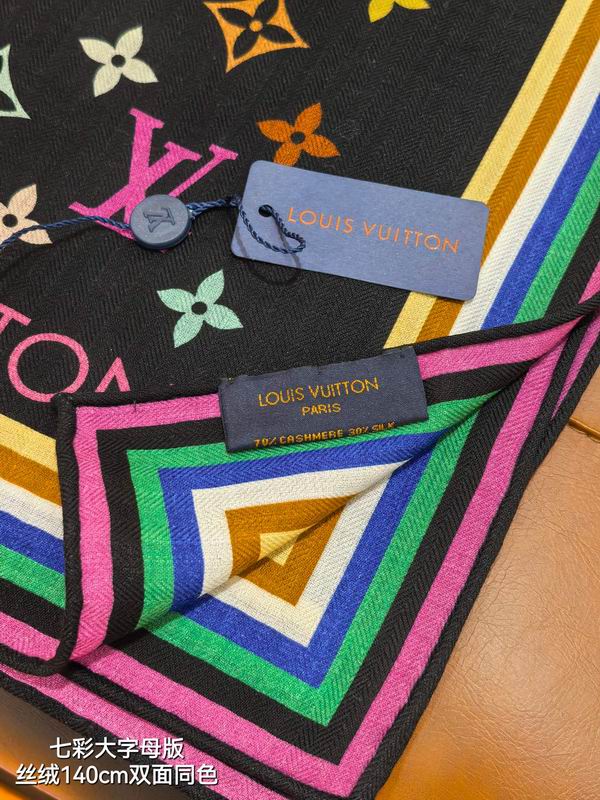 LV Scarf 140X140cm 70%羊绒 30%真丝 E05 (12)
